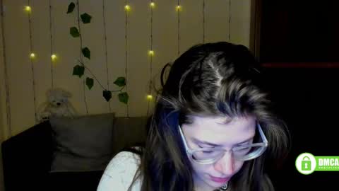 Snapshot of alicia_folow chatting on February 2025 04:24:02 PM Alicia online show from February 2025 04:24:02 PM