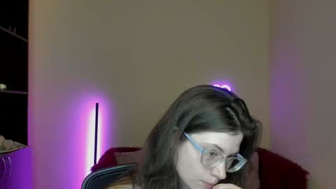 Snapshot of alicia_folow chatting on March 2025 03:49:02 PM Alicia online show from March 2025 03:49:02 PM