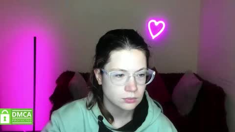 Snapshot of alicia_folow chatting on October 2025 12:19:02 PM Alicia online show from October 2025 12:19:02 PM