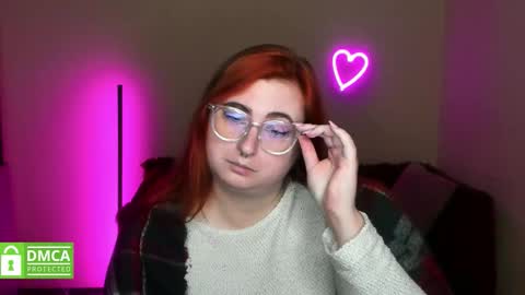 Alicia online show from November 2025 06:58:01 AM