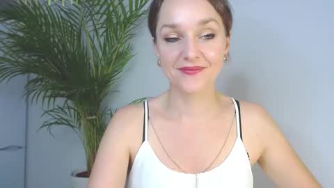 Alicia online show from December 2024 11:44:01 AM