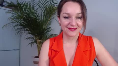 Alicia online show from February 2025 07:56:02 AM
