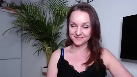 Alicia online show from February 2025 06:32:02 PM
