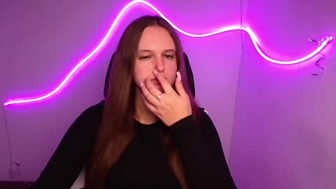 Alicie online show from October 2025 12:03:01 PM