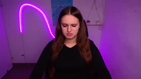 Alicie online show from November 2025 12:17:01 PM