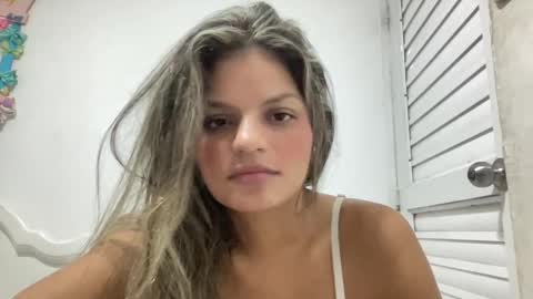 luisa online show from December 2024 11:45:01 PM