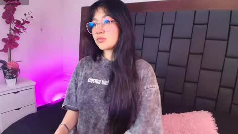 Aliice Blond online show from September 2025 04:23:02 AM