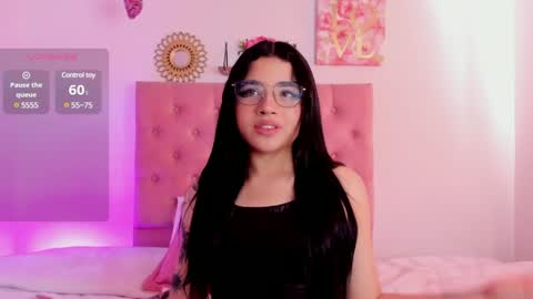 aliice_walker_ online show from December 2024 03:47:01 PM