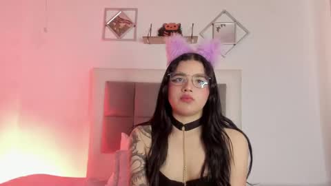 aliice_walker_ online show from January 2025 03:28:01 PM