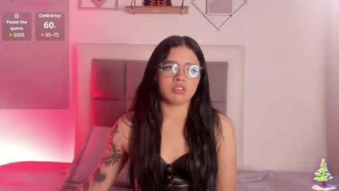 aliice_walker_ online show from January 2025 03:05:02 PM
