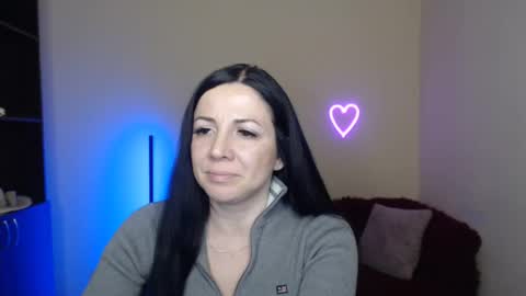 Alika online show from February 2025 12:28:01 PM