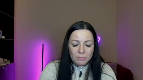 Alika online show from February 2025 09:42:02 AM