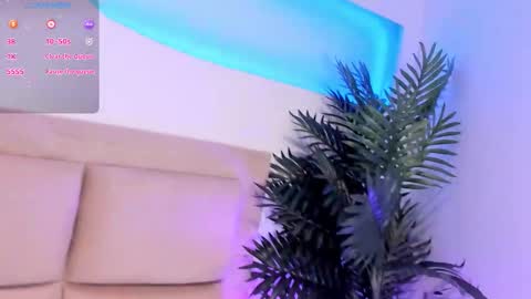 Snapshot of alina_sauvage chatting on October 2025 04:13:01 PM Alina Sauvage online show from October 2025 04:13:01 PM