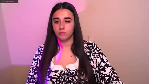 Snapshot of alinaasti_ chatting on October 2025 08:29:02 AM Alina online show from October 2025 08:29:02 AM