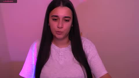 Snapshot of alinaasti_ chatting on November 2025 08:36:02 AM Alina online show from November 2025 08:36:02 AM