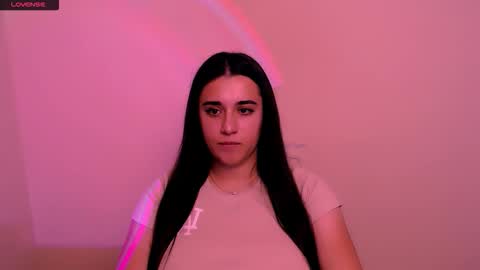 Snapshot of alinaasti_ chatting on November 2025 08:57:01 AM Alina online show from November 2025 08:57:01 AM