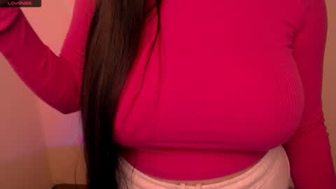 Snapshot of alinaasti_ chatting on December 2025 08:34:01 AM Alina online show from December 2025 08:34:01 AM