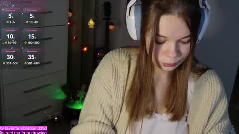 Snapshot of alinabae chatting on October 2025 11:16:02 PM Alina and Ben online show from October 2025 11:16:02 PM