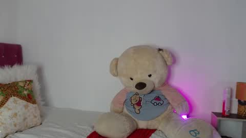Snapshot of alinakiss_ chatting on December 2024 01:15:02 AM lili online show from December 2024 01:15:02 AM