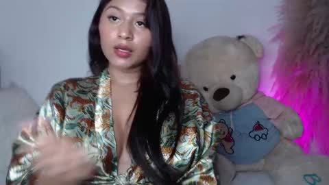 Snapshot of alinakiss_ chatting on January 2025 05:43:02 AM lili online show from January 2025 05:43:02 AM
