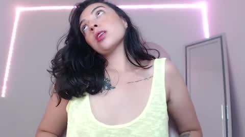 Alejandra online show from February 2025 07:22:01 AM