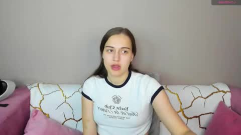 alisa__kelly online show from October 2025 12:44:02 AM