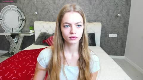 alisa_glamur online show from December 2024 12:02:01 PM