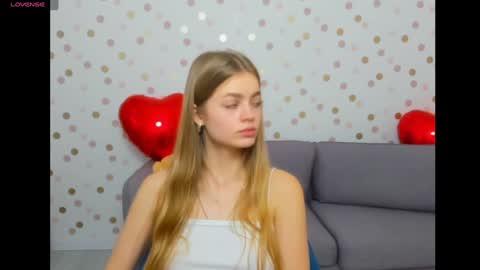 alisa_glamur online show from January 2025 02:17:02 PM