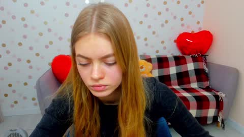alisa_glamur online show from January 2025 12:58:02 PM