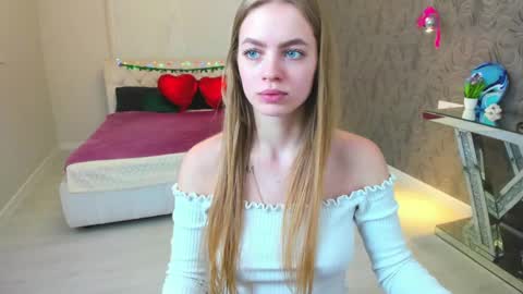 alisa_glamur online show from February 2025 05:01:01 PM