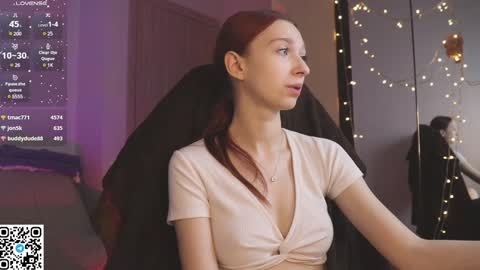 Snapshot of alisaa_01 chatting on January 2025 06:45:01 AM Alice Fansly Alisa01 online show from January 2025 06:45:01 AM