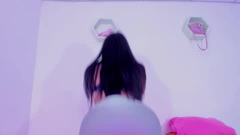 Snapshot of alisiacollinsss chatting on December 2024 07:29:02 PM Alisia online show from December 2024 07:29:02 PM