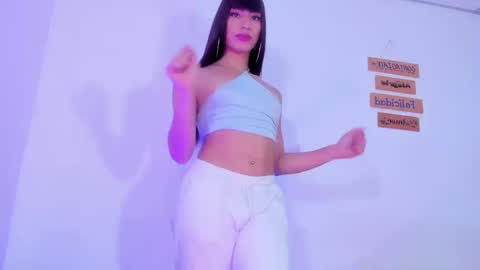 Snapshot of alisiacollinsss chatting on September 2025 11:27:02 PM Alisia online show from September 2025 11:27:02 PM