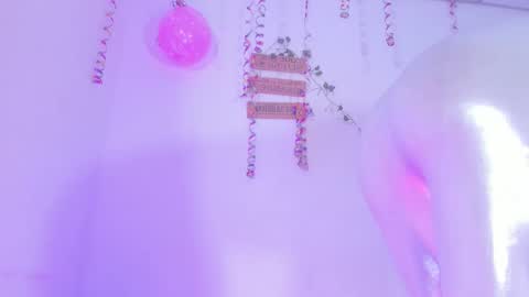 Snapshot of alisiacollinsss chatting on October 2025 05:07:02 AM Alisia online show from October 2025 05:07:02 AM