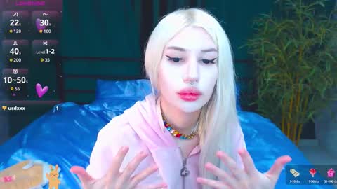 Snapshot of alison_moonlight chatting on September 2025 10:21:02 PM Alison online show from September 2025 10:21:02 PM