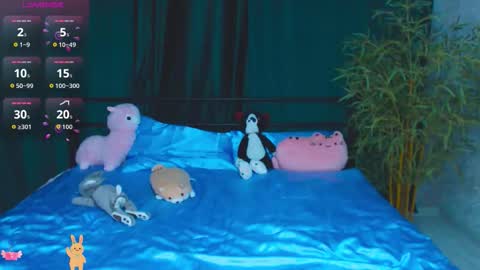 Snapshot of alison_moonlight chatting on September 2025 10:21:02 PM Alison online show from September 2025 10:21:02 PM