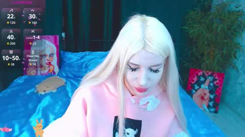 Snapshot of alison_moonlight chatting on October 2025 04:07:01 PM Alison online show from October 2025 04:07:01 PM