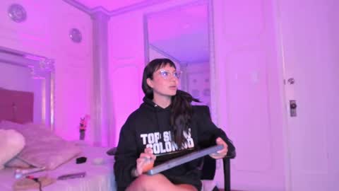 Alison Fishert online show from February 2025 06:10:02 PM