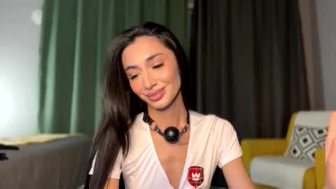 Alissa online show from October 2025 06:31:01 PM