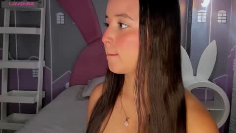 Alisson  online show from September 2025 11:22:02 AM