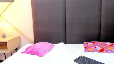 alissonmartin online show from December 2024 03:22:01 PM