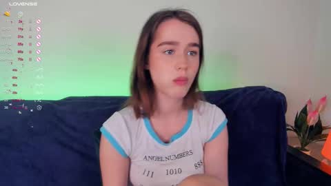 Snapshot of alivialovely chatting on October 2025 09:18:01 AM Alivia online show from October 2025 09:18:01 AM