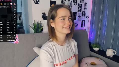 Snapshot of alivialovely chatting on October 2025 09:15:01 AM Alivia online show from October 2025 09:15:01 AM