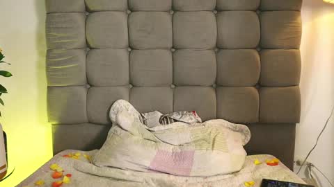 Alix online show from February 2025 11:09:01 PM