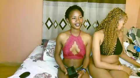 Snapshot of aliyah001 chatting on October 2025 06:50:01 PM aliyah001 online show from October 2025 06:50:01 PM