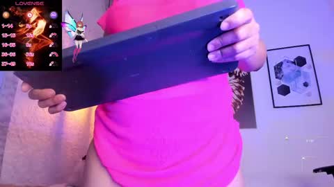 Snapshot of alizon_ chatting on September 2025 08:21:02 PM Andrea online show from September 2025 08:21:02 PM