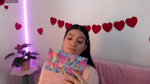 Snapshot of all_smiles_here chatting on January 2025 05:42:02 PM Lola online show from January 2025 05:42:02 PM