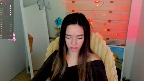 Snapshot of allana_dream chatting on December 2024 03:26:02 PM Allana online show from December 2024 03:26:02 PM