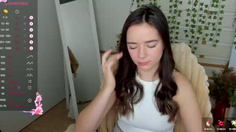 Snapshot of allana_dream chatting on September 2025 06:04:02 AM Allana online show from September 2025 06:04:02 AM