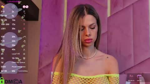 Allena online show from September 2025 08:03:01 PM